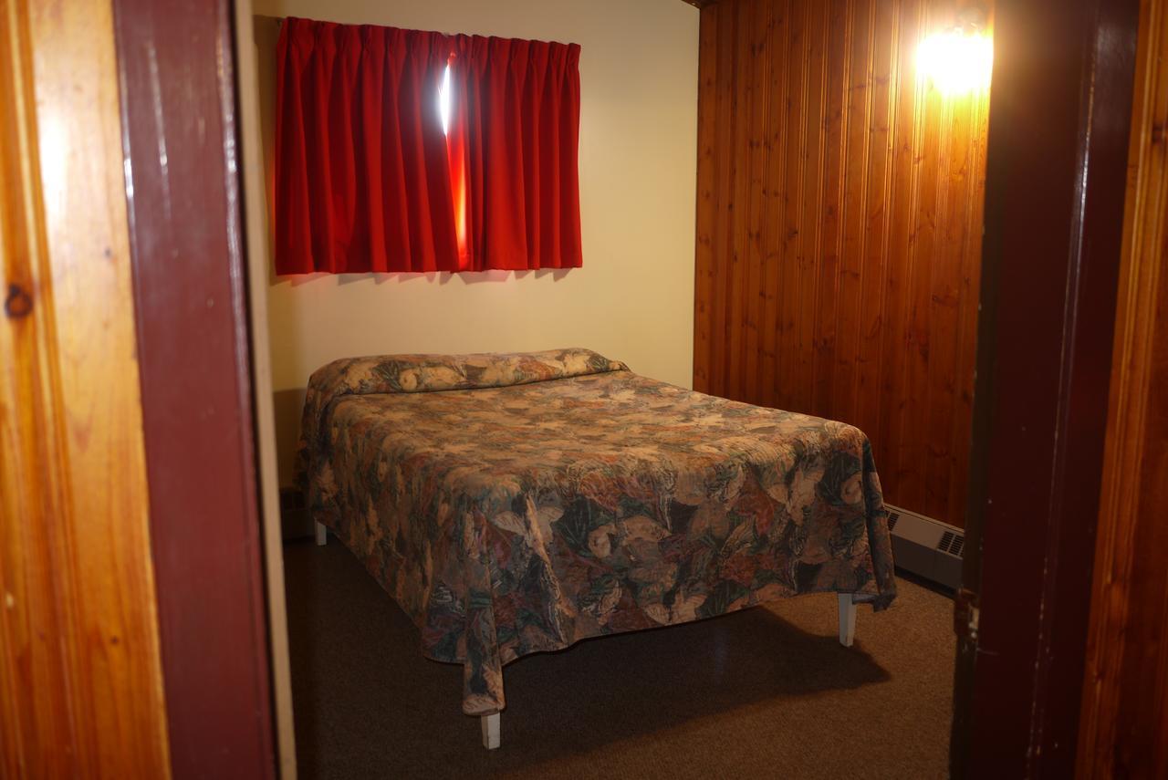 Pembina River Inn Entwistle ภายนอก รูปภาพ